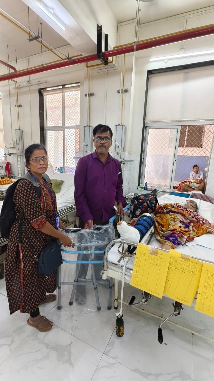 Walker support delivered directly inside a JJ Hospital ward